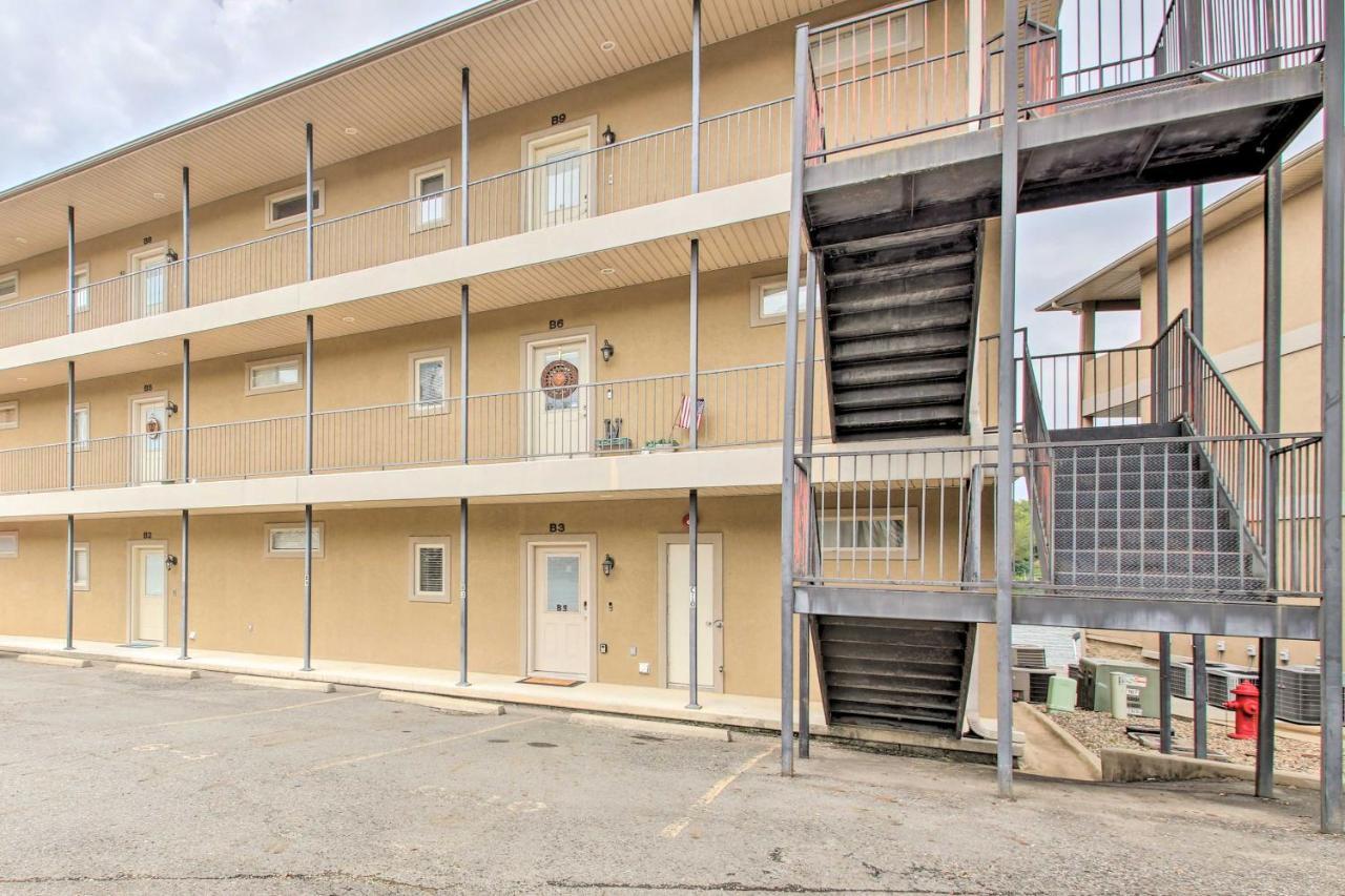 Lakefront Hot Springs Condo With Balcony And Boat Slip Экстерьер фото